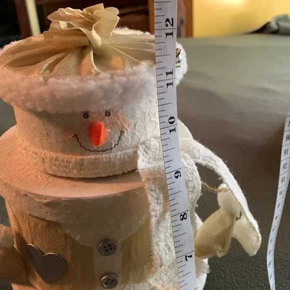 Lot of 3 nesting Snowmen.  Large approx 9” x 17”. Other 2 approx 6” x 11” - Picture 8 of 13